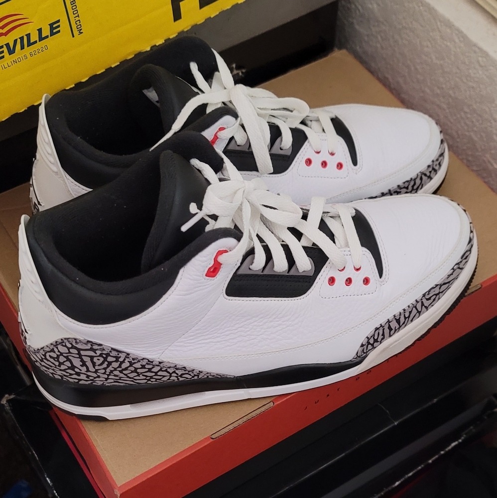 Jordan 3s